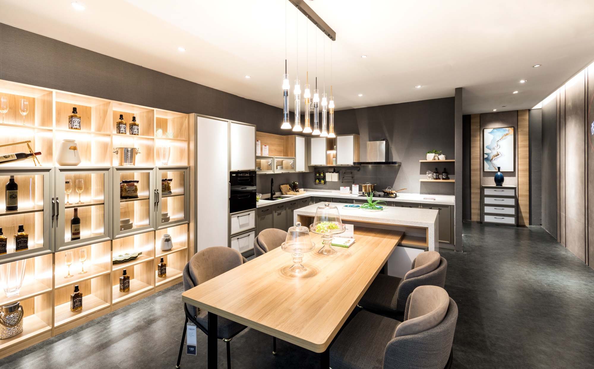 卡諾亞全屋定制套餐26800，提前引爆五一家裝市場(chǎng)