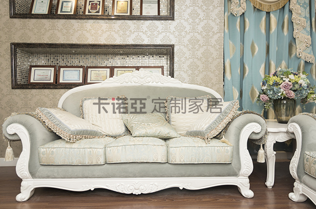 布藝沙發(fā)和皮沙發(fā)選哪個(gè)好？對(duì)比一下你就知道